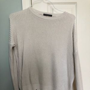 Brandy Melville sweater